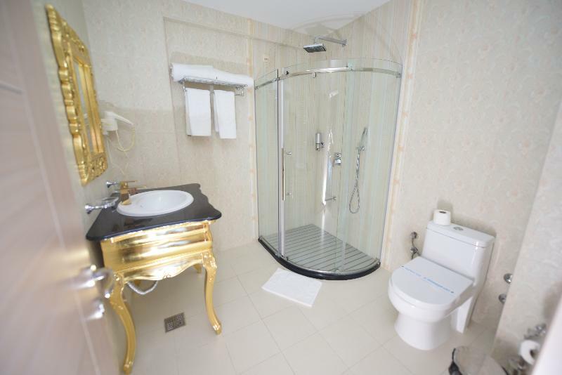 Gold 4* Skopje